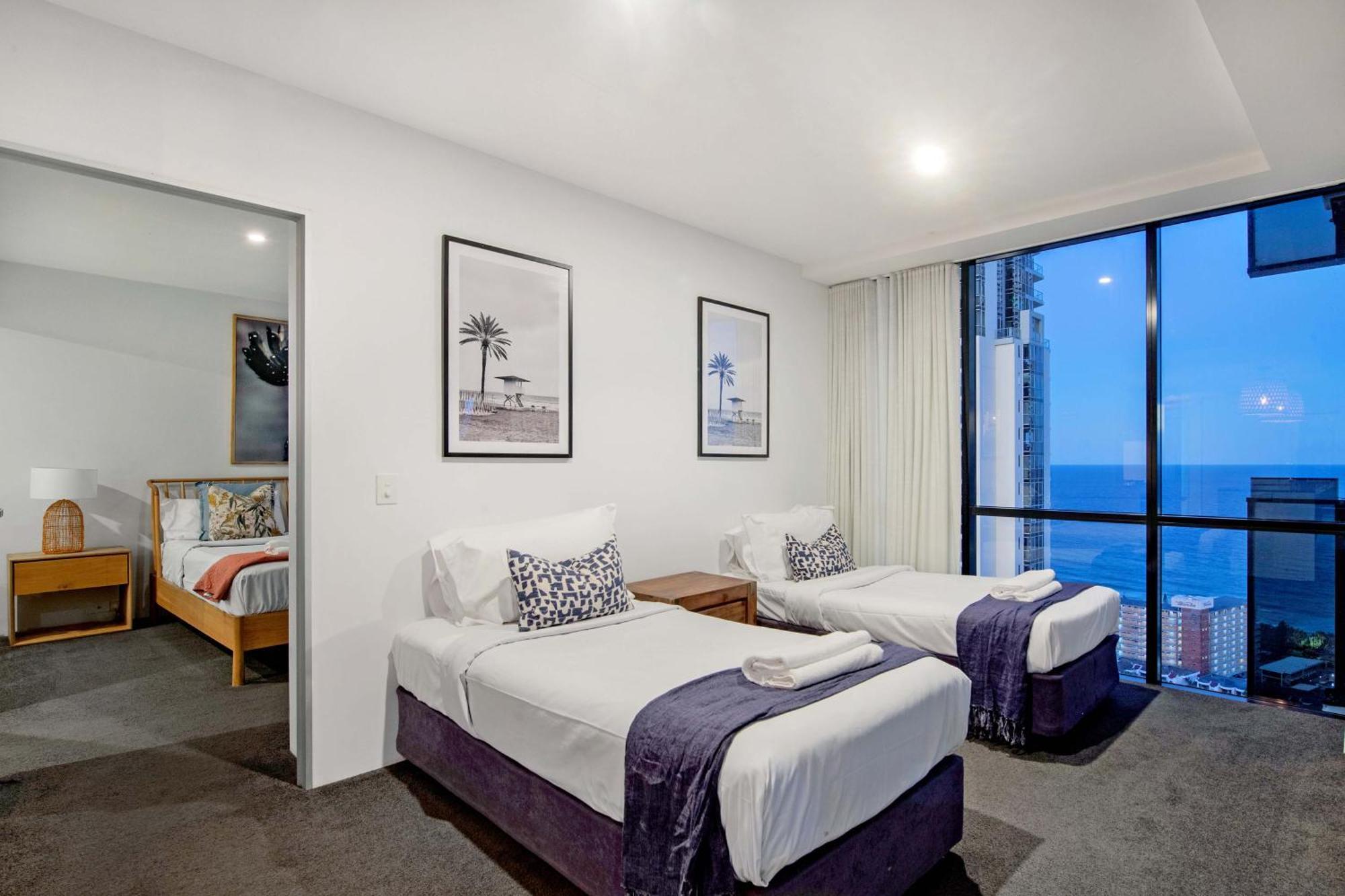 Ocean View Apartments With Balcony - Circle On Cavill - Central Location! - Self Contained & Privately Managed 黄金海岸 外观 照片