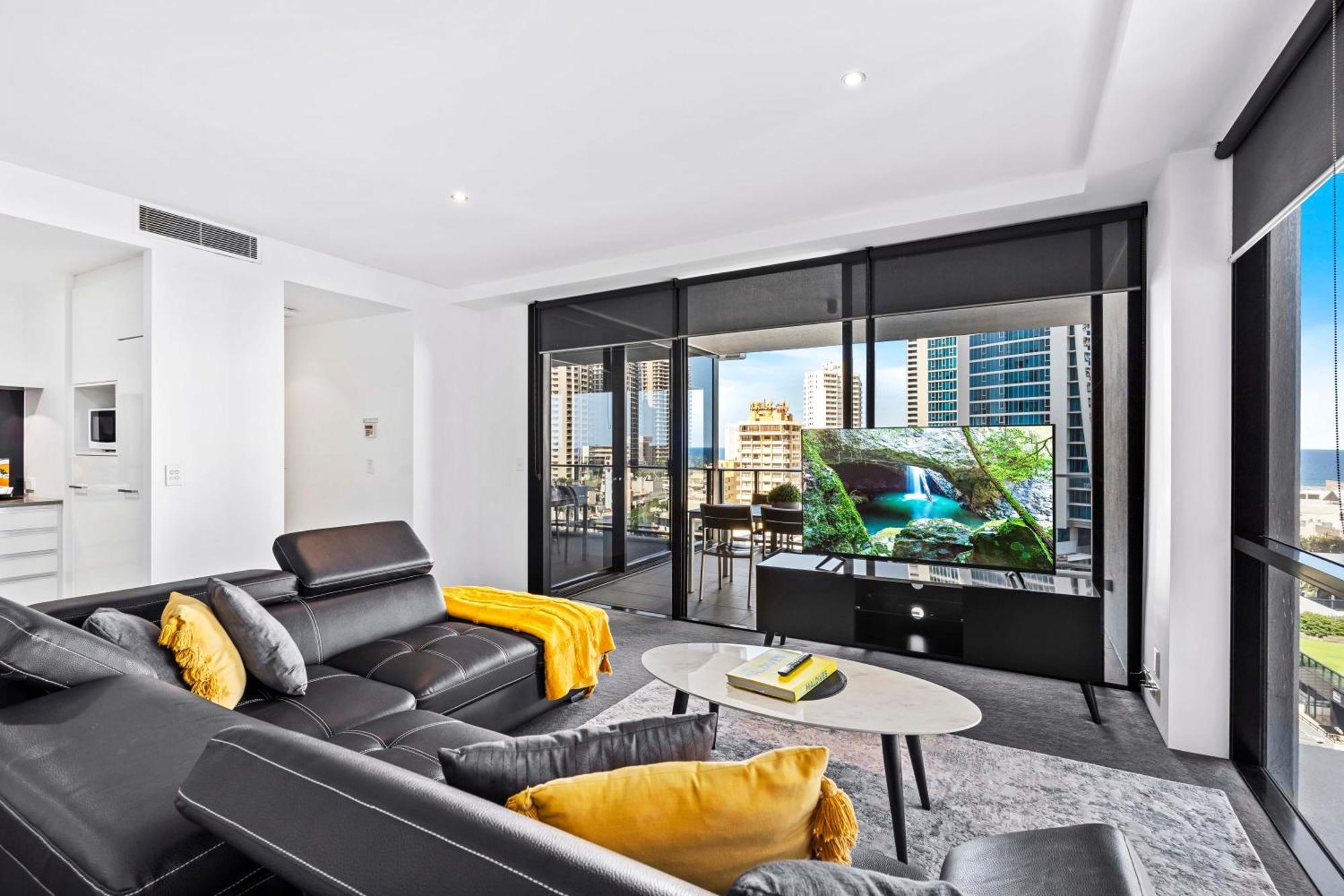 Ocean View Apartments With Balcony - Circle On Cavill - Central Location! - Self Contained & Privately Managed 黄金海岸 外观 照片