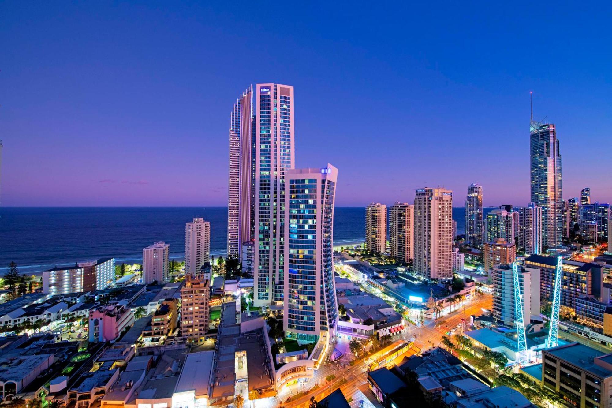 Ocean View Apartments With Balcony - Circle On Cavill - Central Location! - Self Contained & Privately Managed 黄金海岸 外观 照片