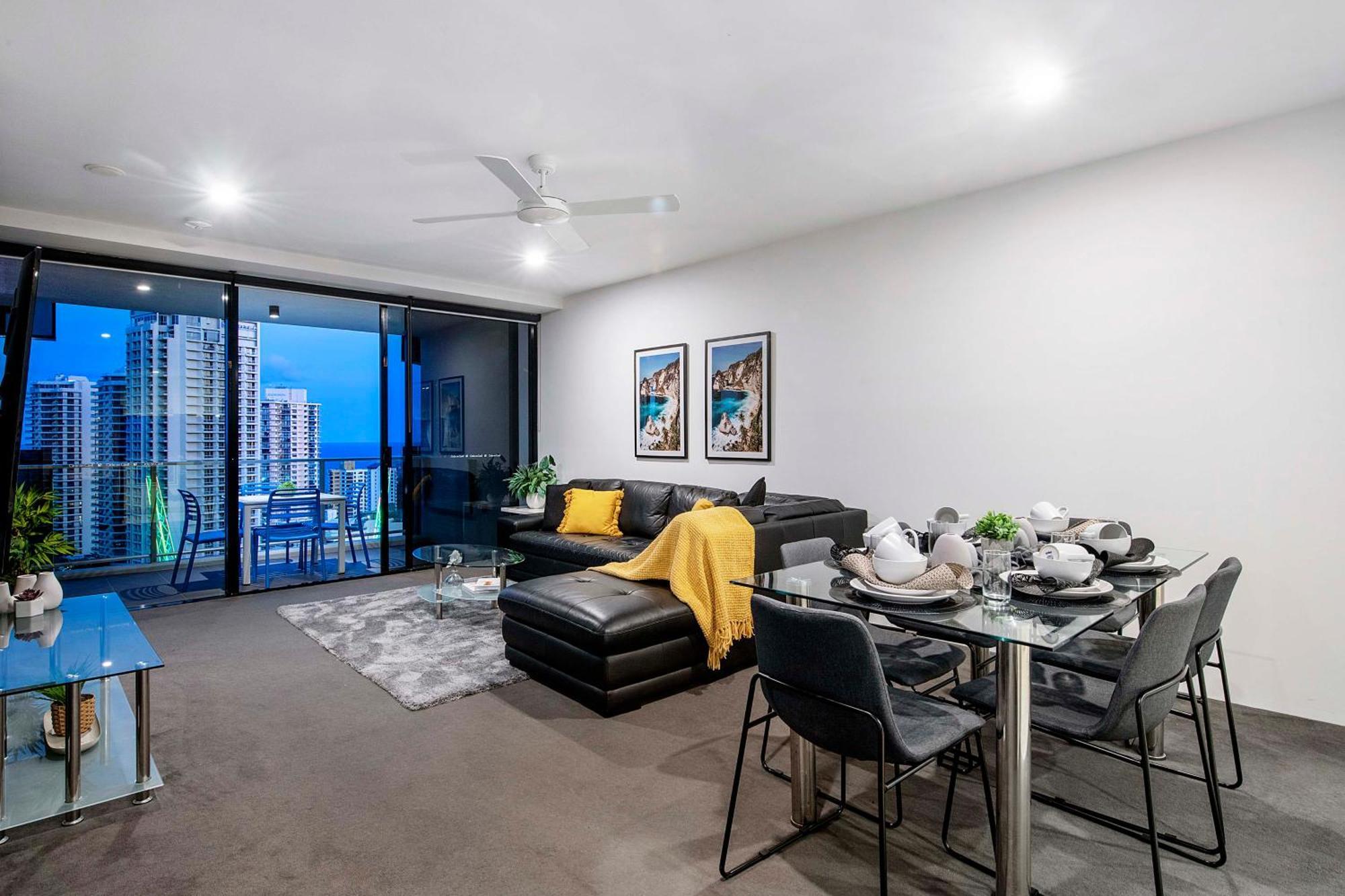 Ocean View Apartments With Balcony - Circle On Cavill - Central Location! - Self Contained & Privately Managed 黄金海岸 外观 照片