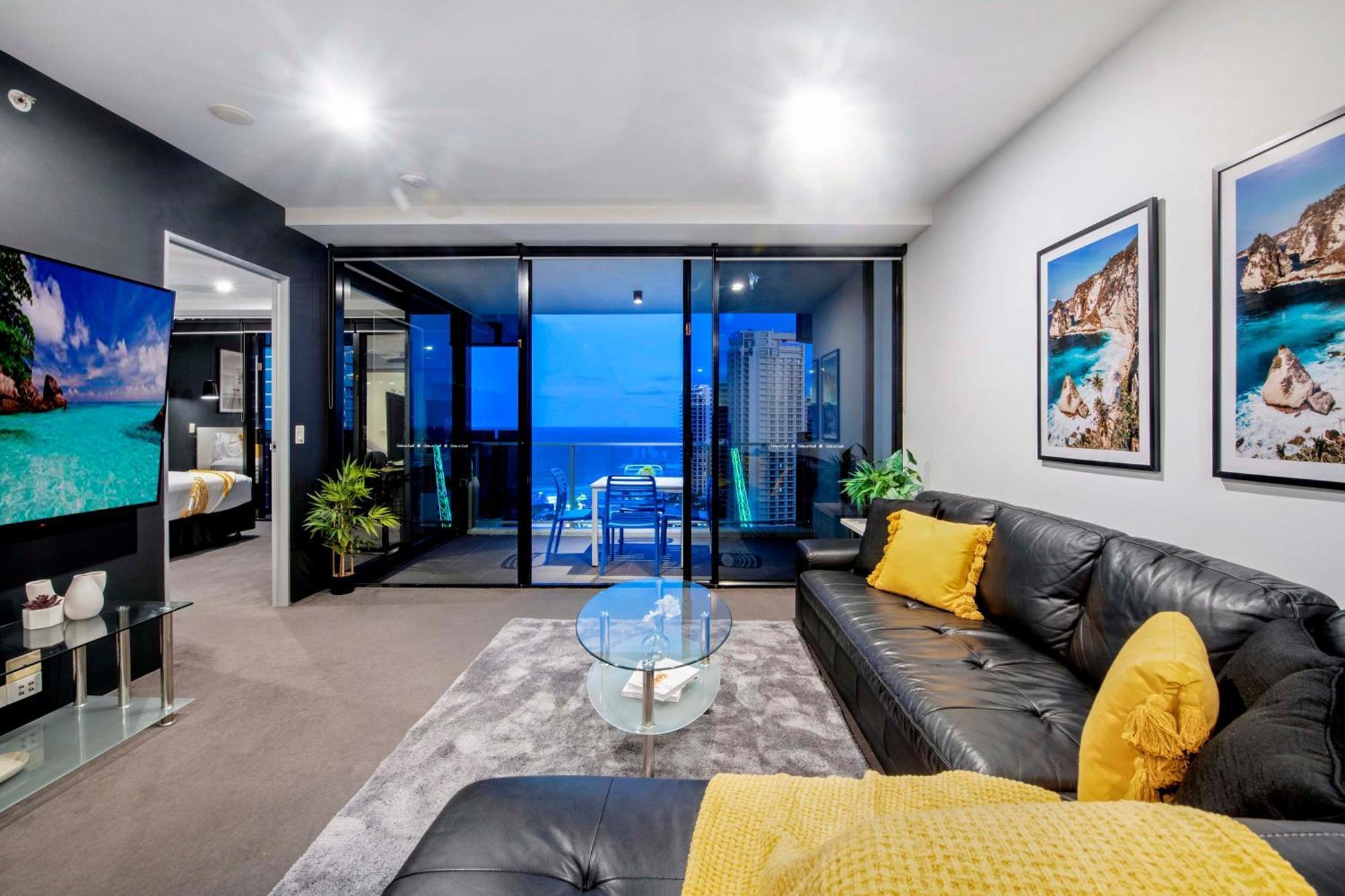 Ocean View Apartments With Balcony - Circle On Cavill - Central Location! - Self Contained & Privately Managed 黄金海岸 外观 照片