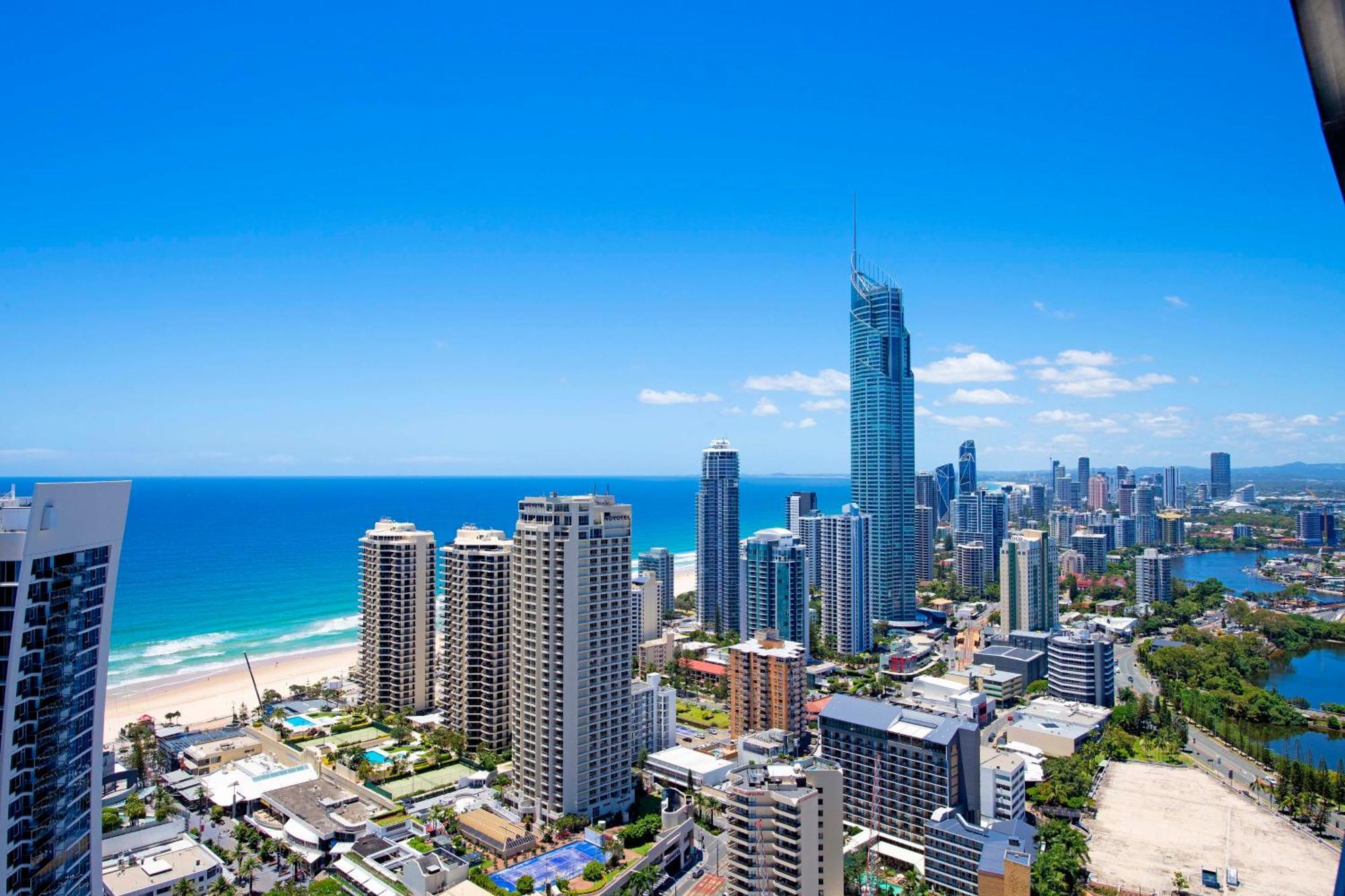 Ocean View Apartments With Balcony - Circle On Cavill - Central Location! - Self Contained & Privately Managed 黄金海岸 外观 照片