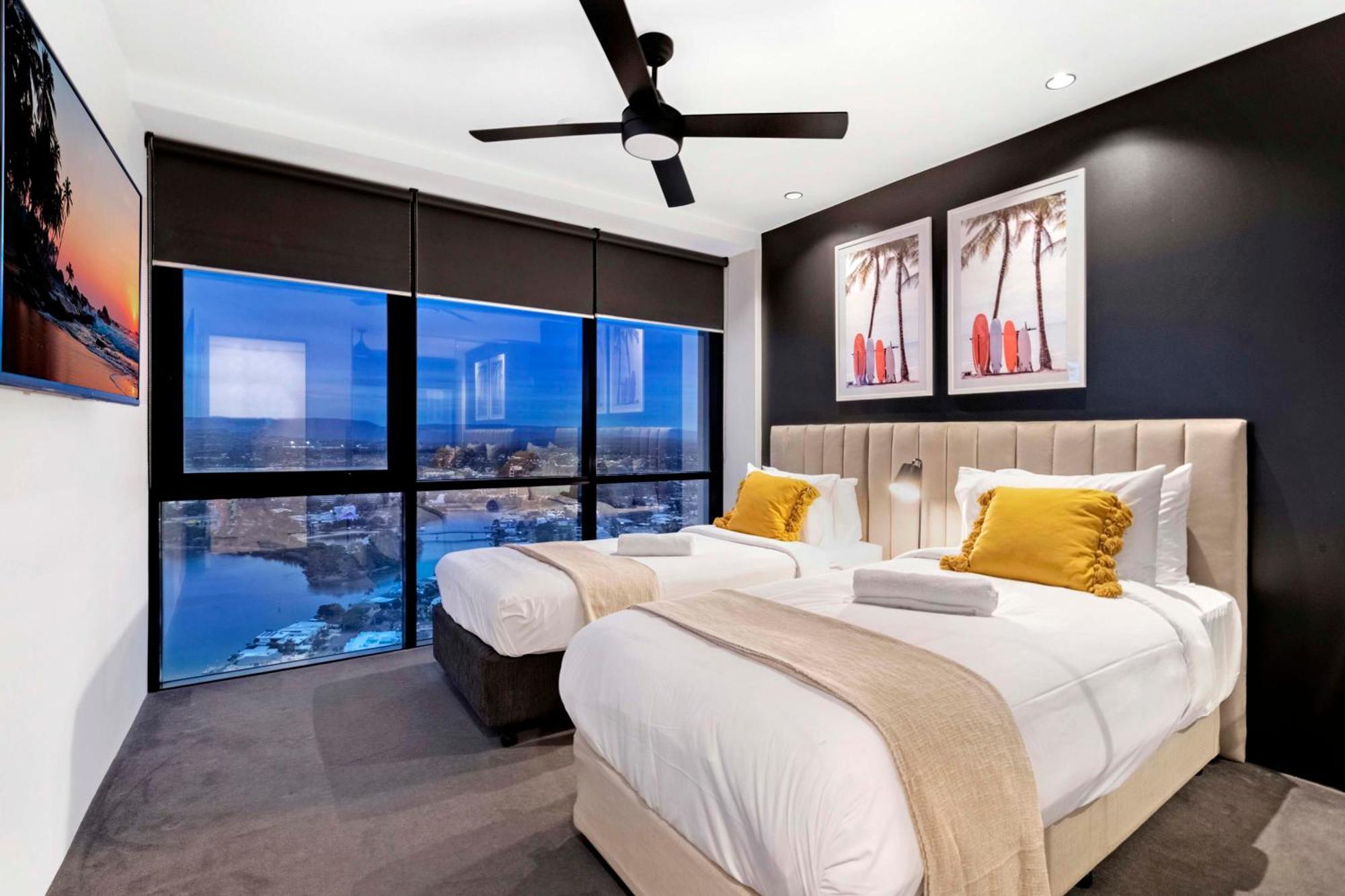 Ocean View Apartments With Balcony - Circle On Cavill - Central Location! - Self Contained & Privately Managed 黄金海岸 外观 照片
