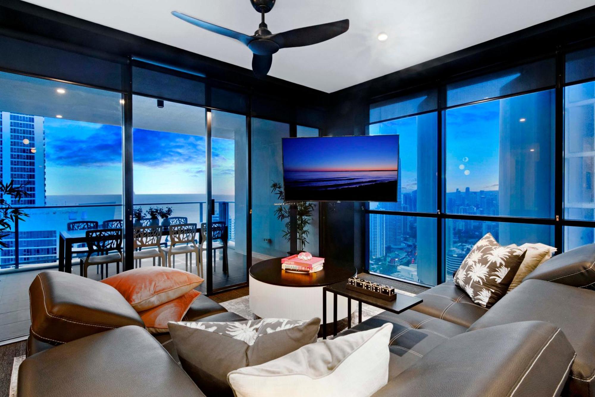 Ocean View Apartments With Balcony - Circle On Cavill - Central Location! - Self Contained & Privately Managed 黄金海岸 外观 照片